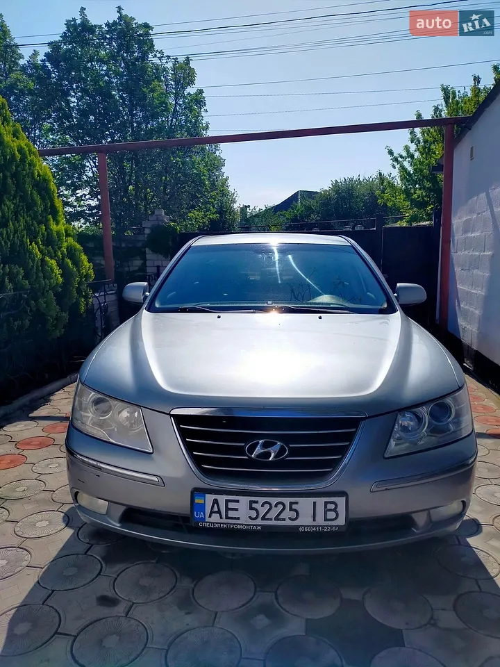 2010 Hyundai Sonata - мініатюра 18