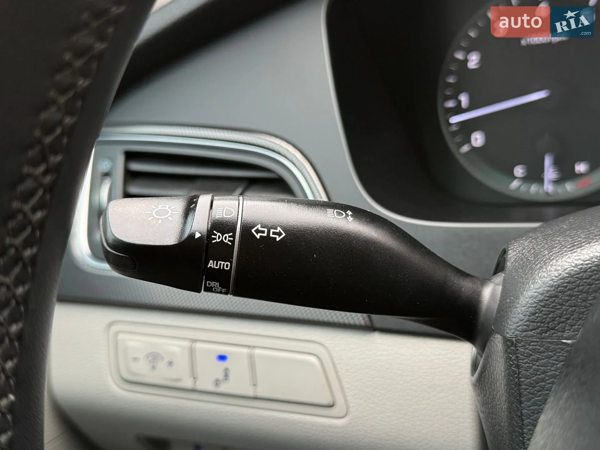 2016 Hyundai Sonata - мініатюра 60