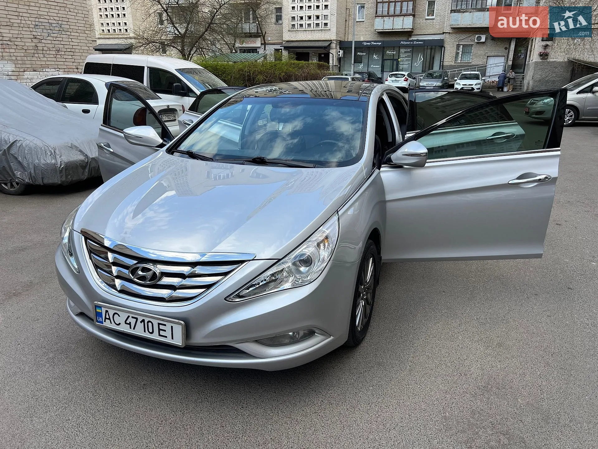 2011 Hyundai Sonata - мініатюра 4