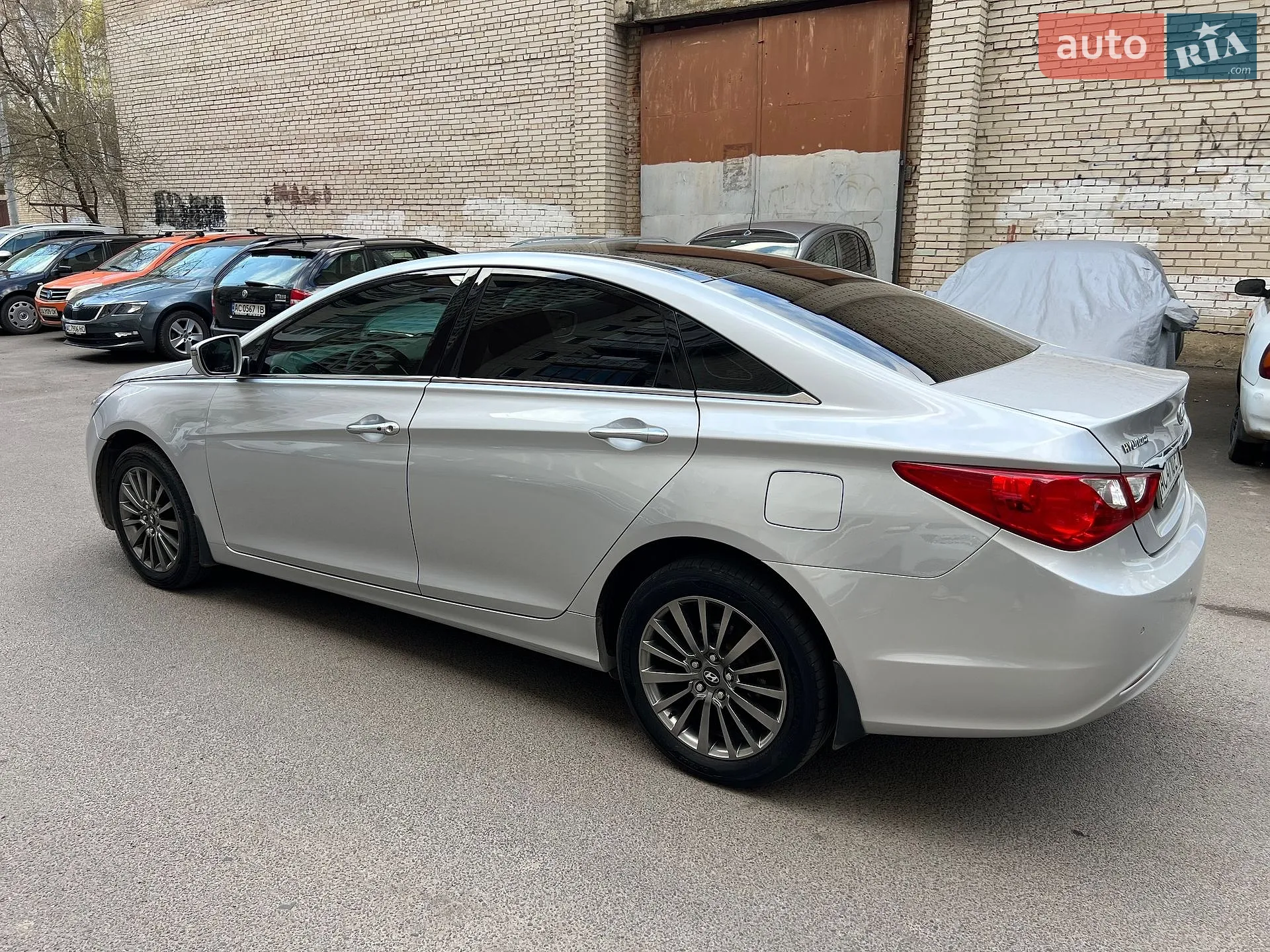 2011 Hyundai Sonata - мініатюра 12