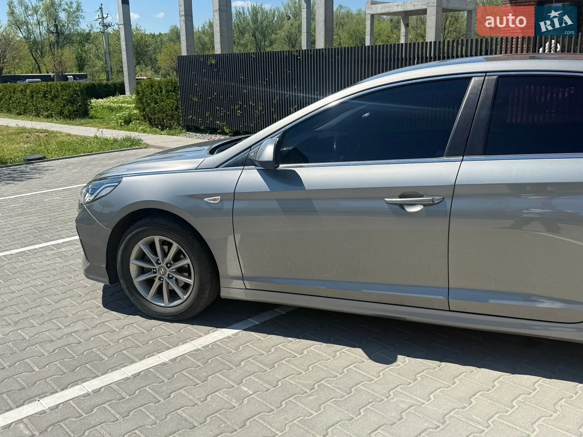 2017 Hyundai Sonata - мініатюра 29