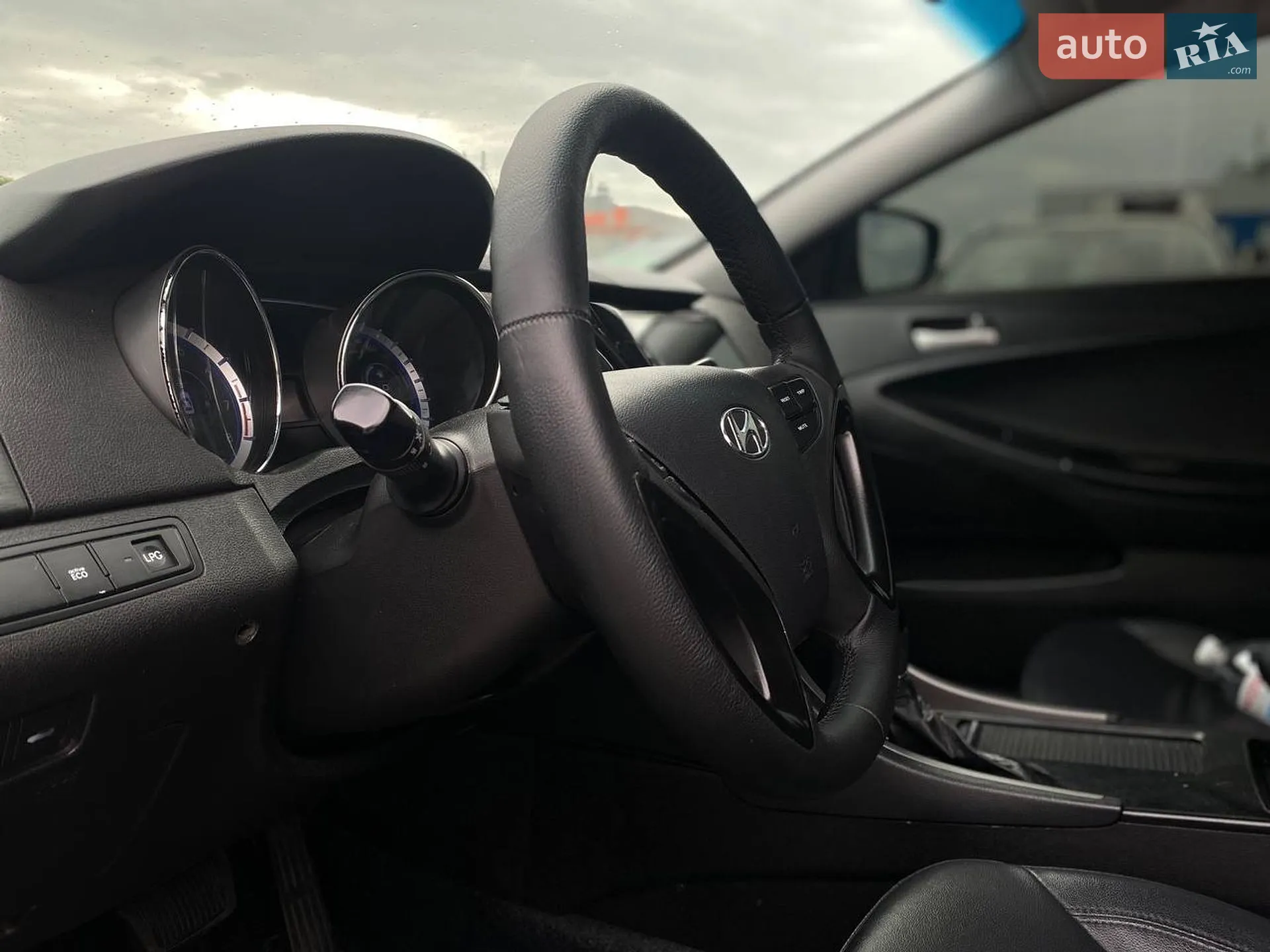 2011 Hyundai Sonata - мініатюра 21