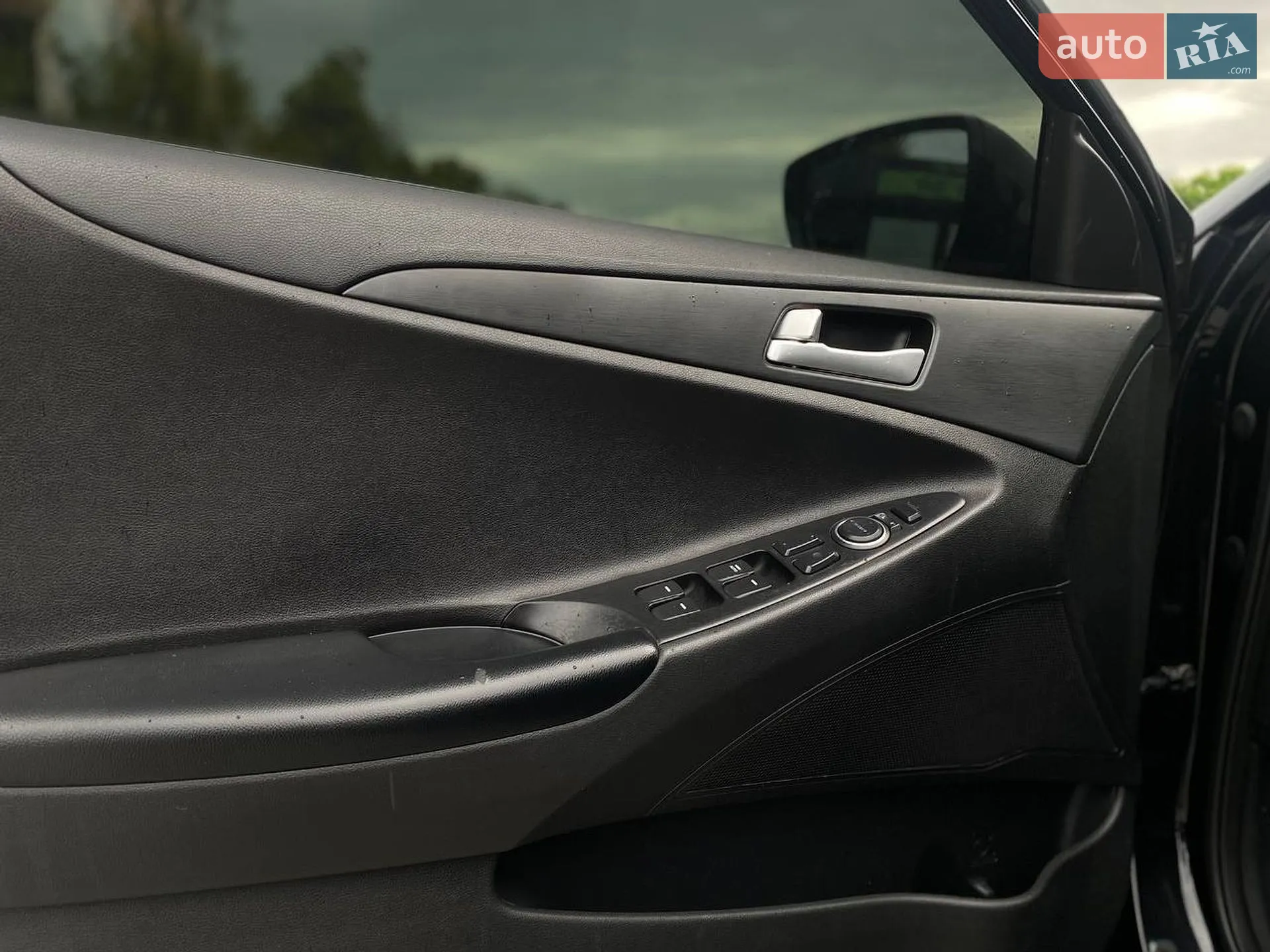 2011 Hyundai Sonata - мініатюра 22