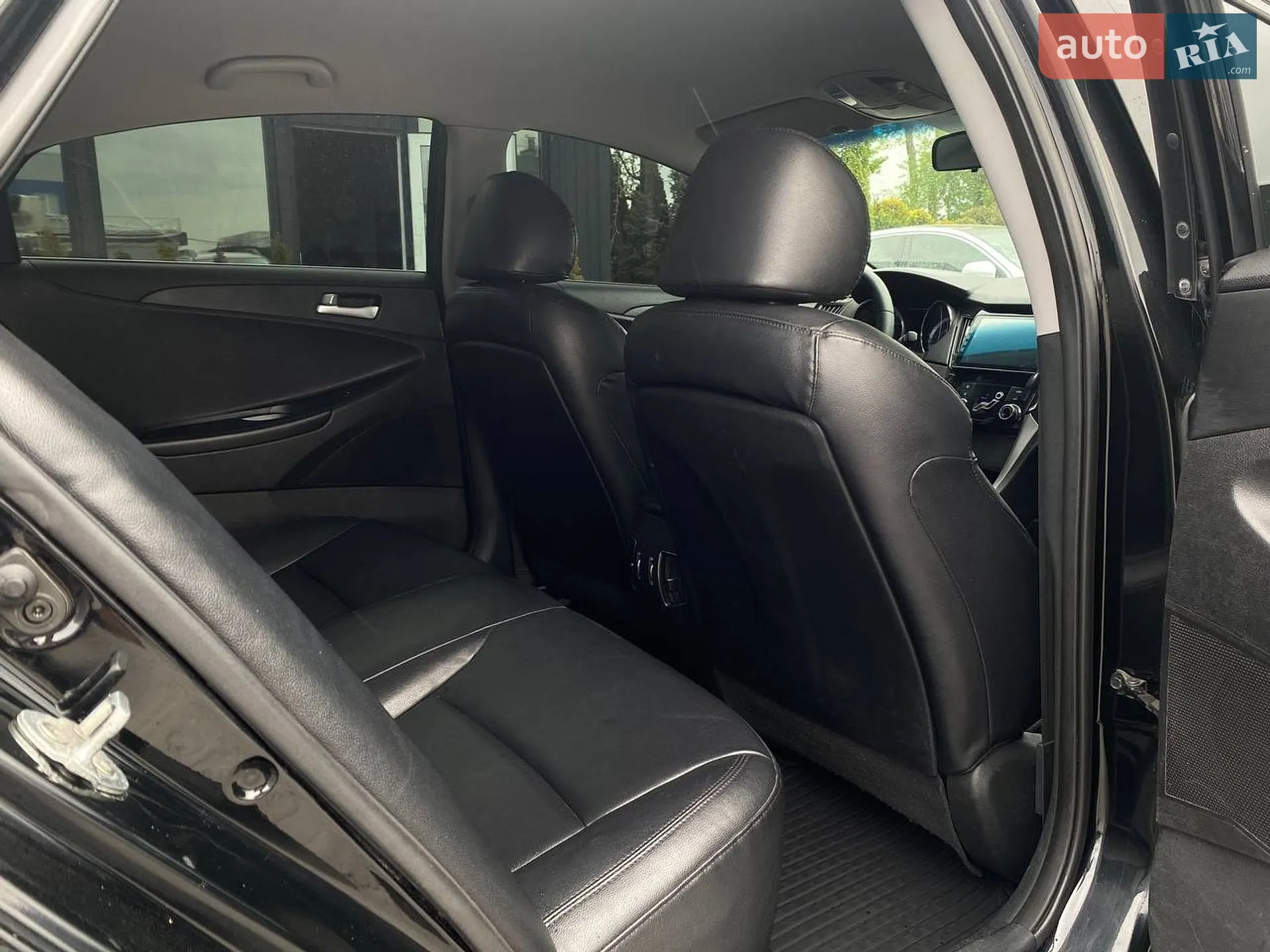 2011 Hyundai Sonata - мініатюра 28