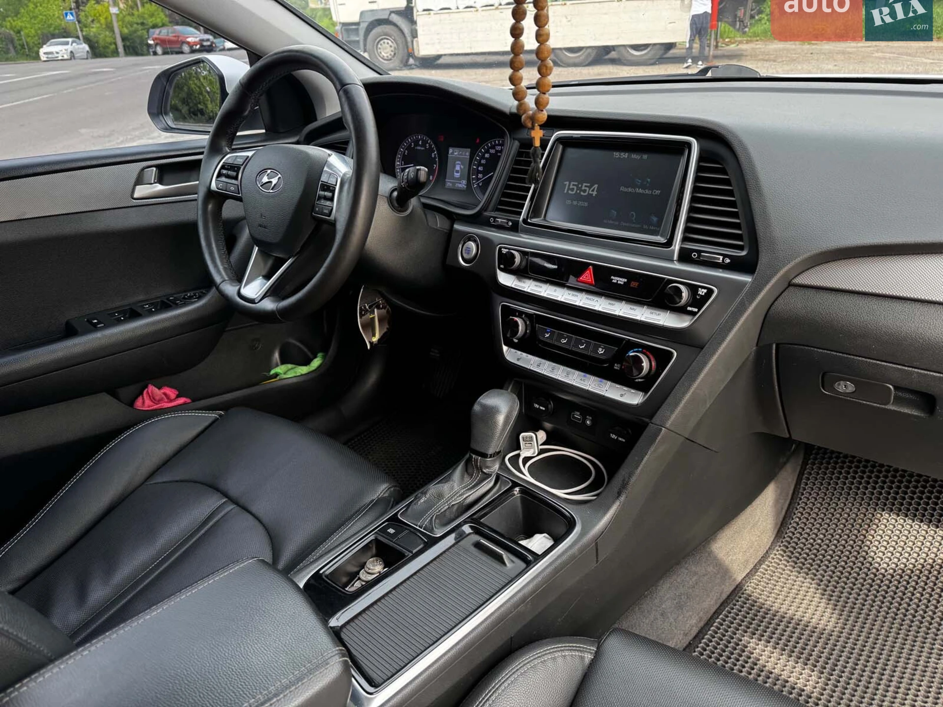 2017 Hyundai Sonata - мініатюра 31
