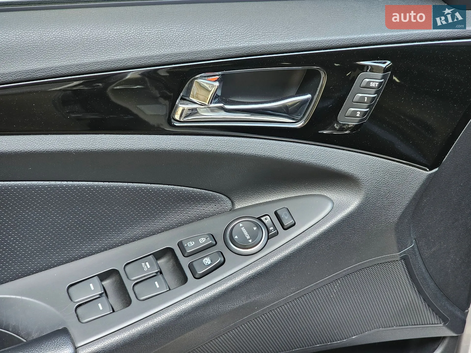 2010 Hyundai Sonata - мініатюра 24