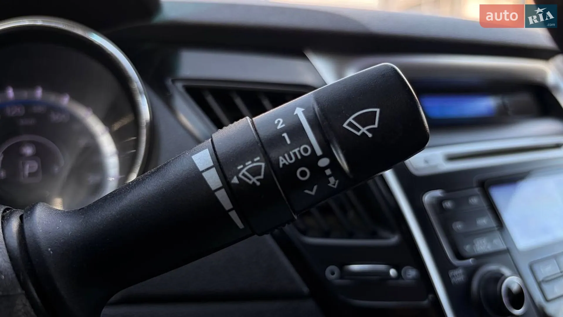 2011 Hyundai Sonata - мініатюра 16