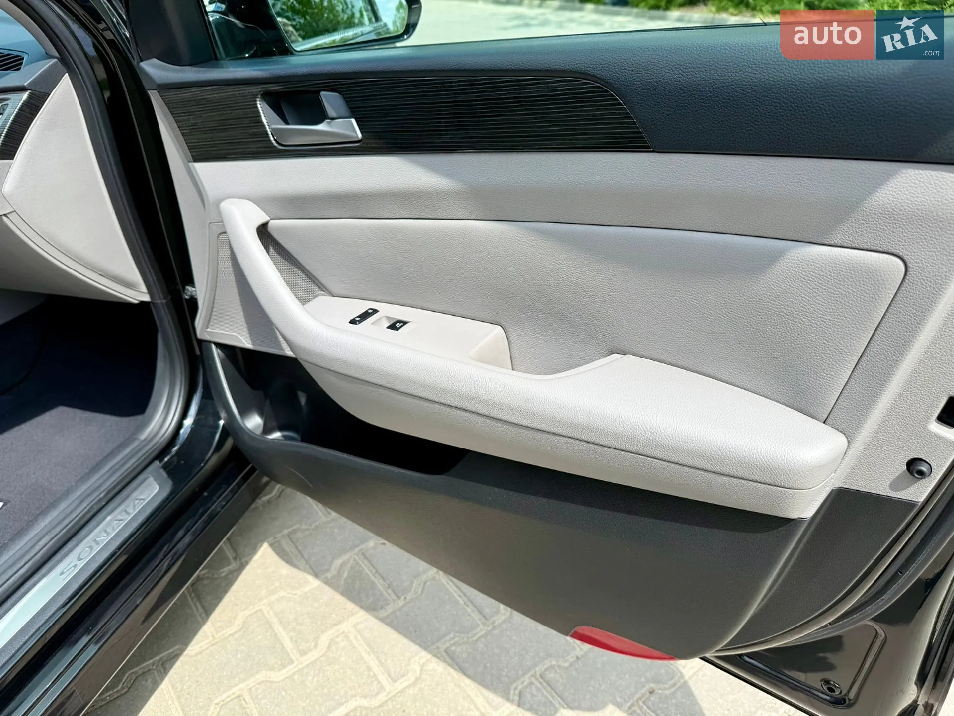 2017 Hyundai Sonata - мініатюра 31