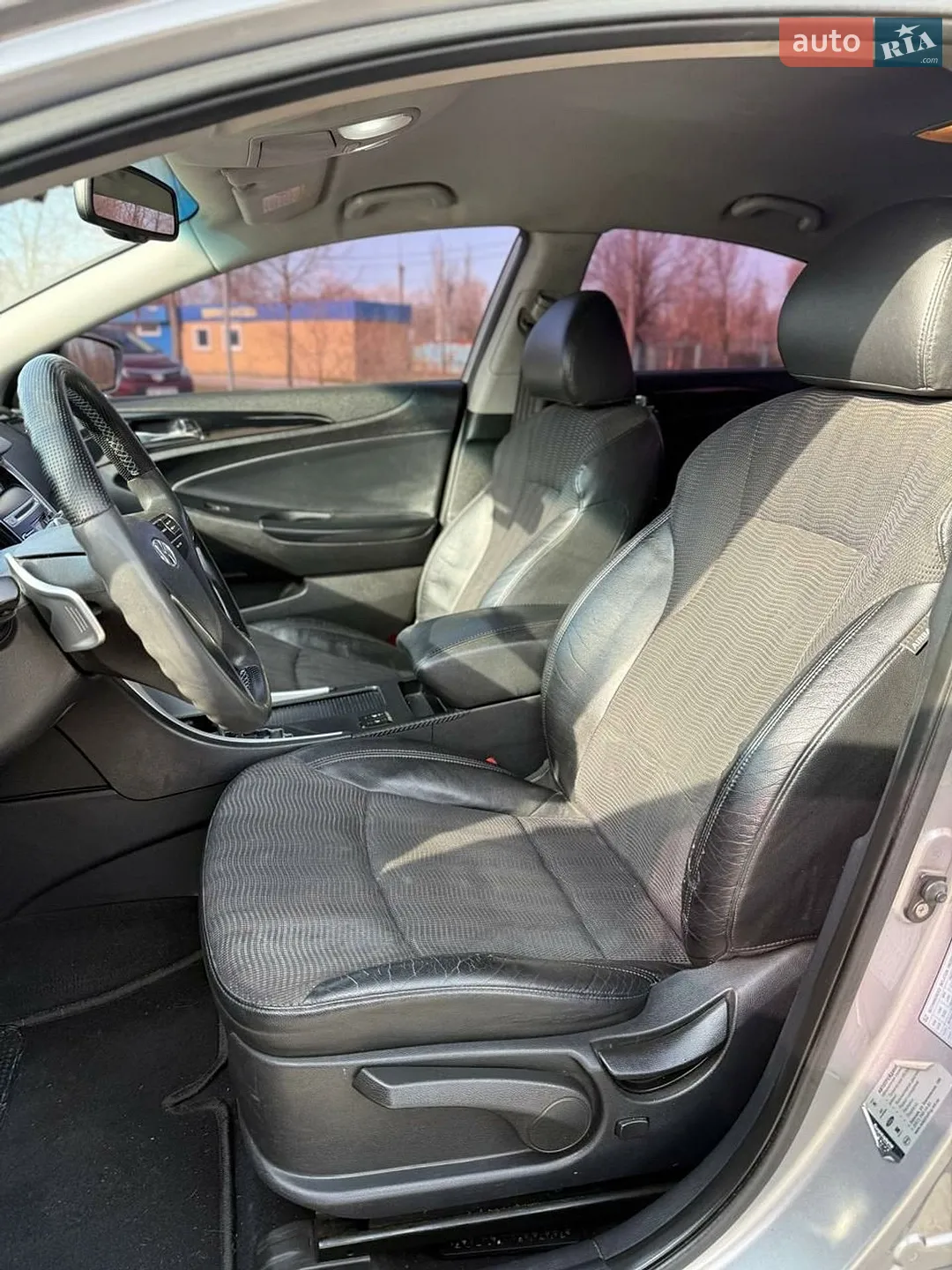 2010 Hyundai Sonata - мініатюра 5