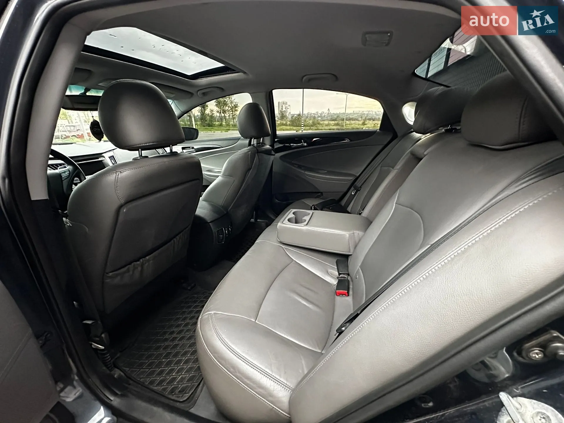 2011 Hyundai Sonata - мініатюра 17