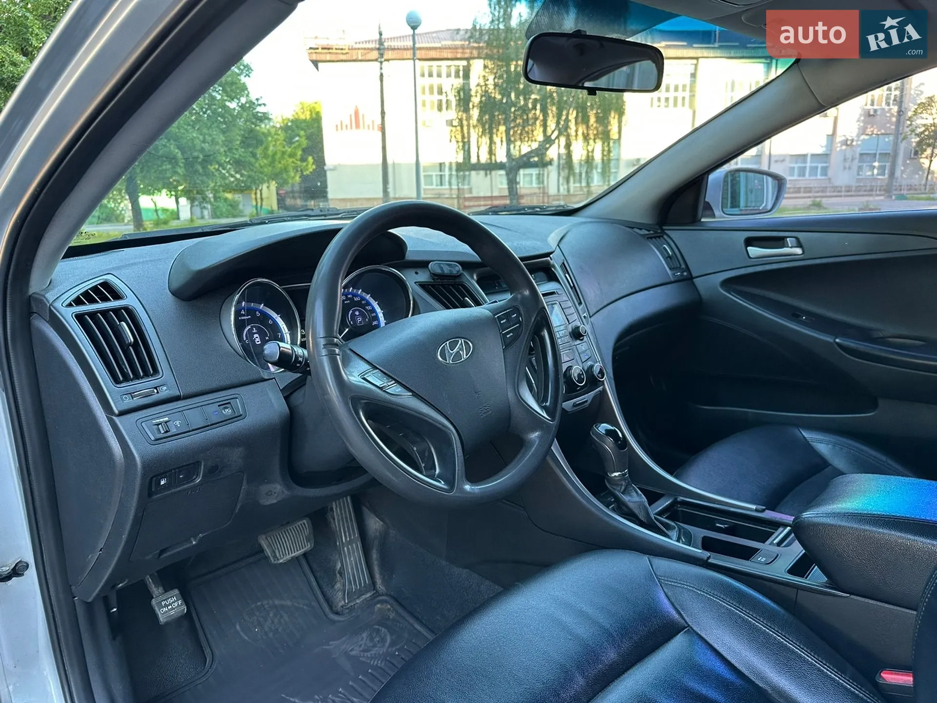 2013 Hyundai Sonata - мініатюра 17
