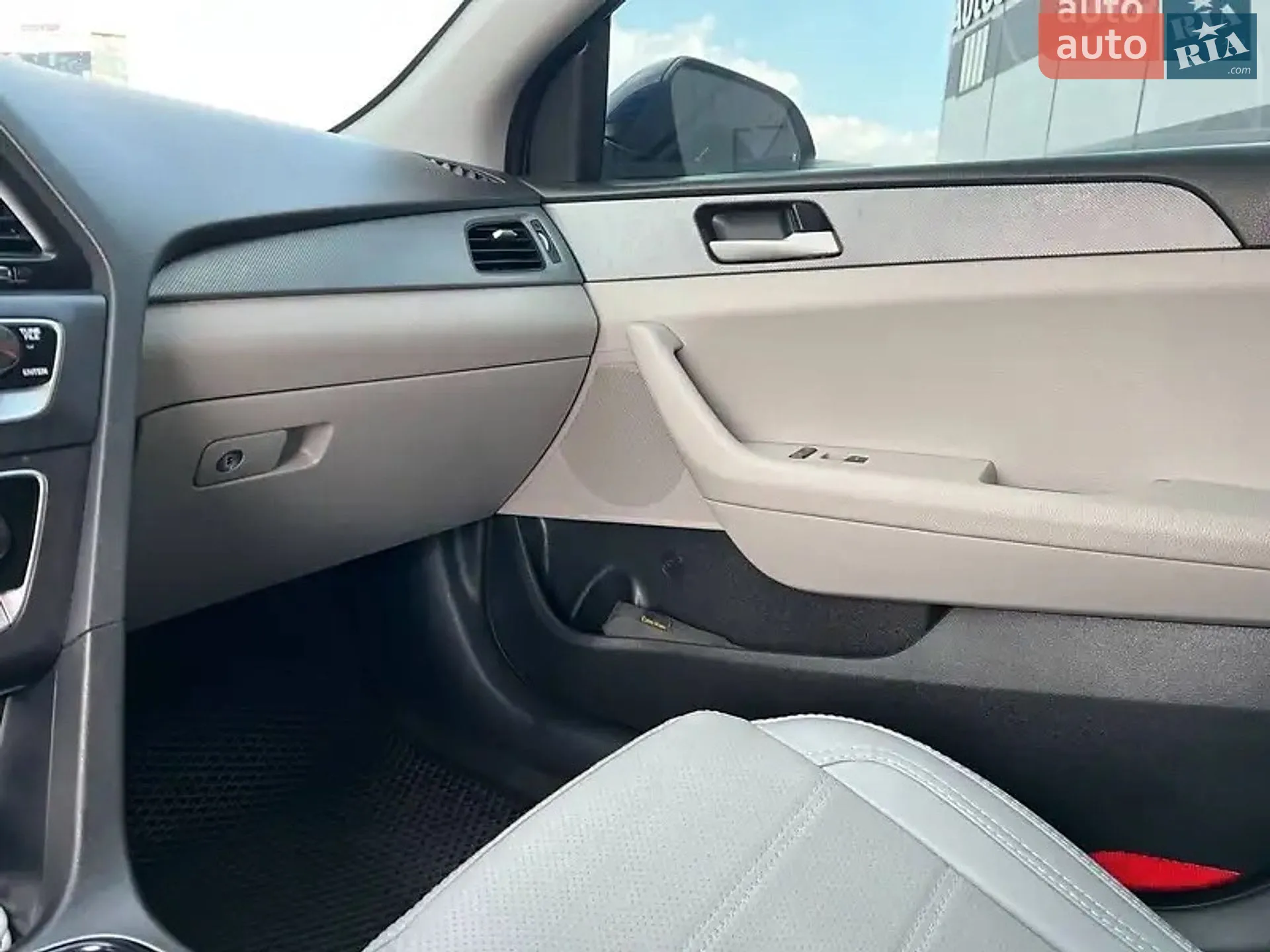 2018 Hyundai Sonata - мініатюра 27