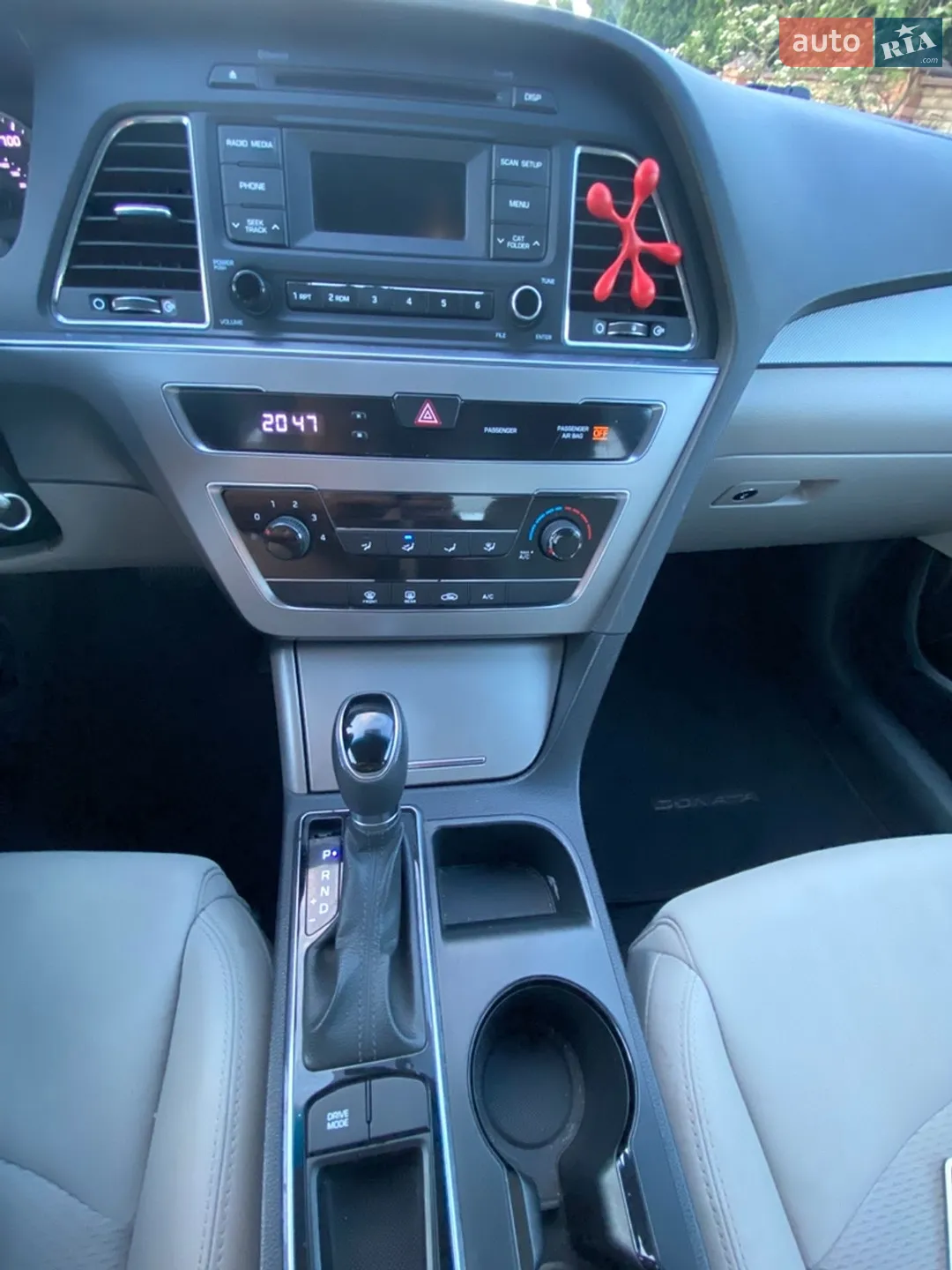 2016 Hyundai Sonata - мініатюра 19