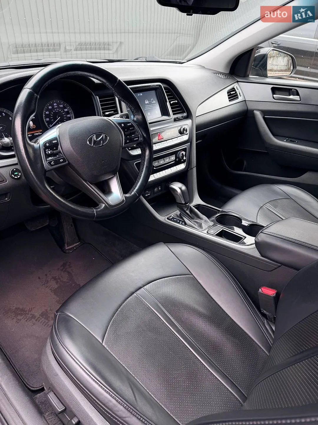2017 Hyundai Sonata - мініатюра 16