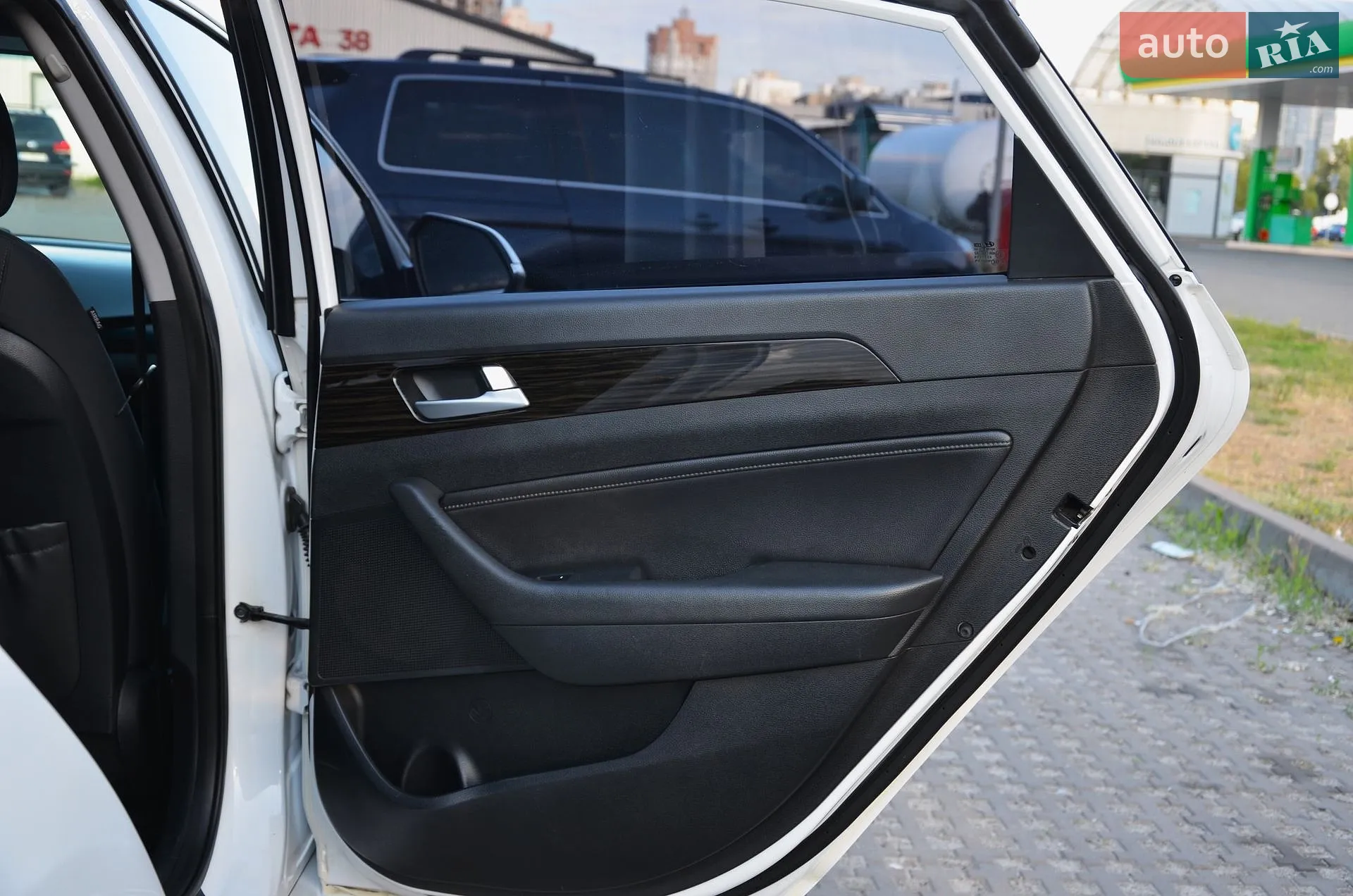 2016 Hyundai Sonata - мініатюра 41