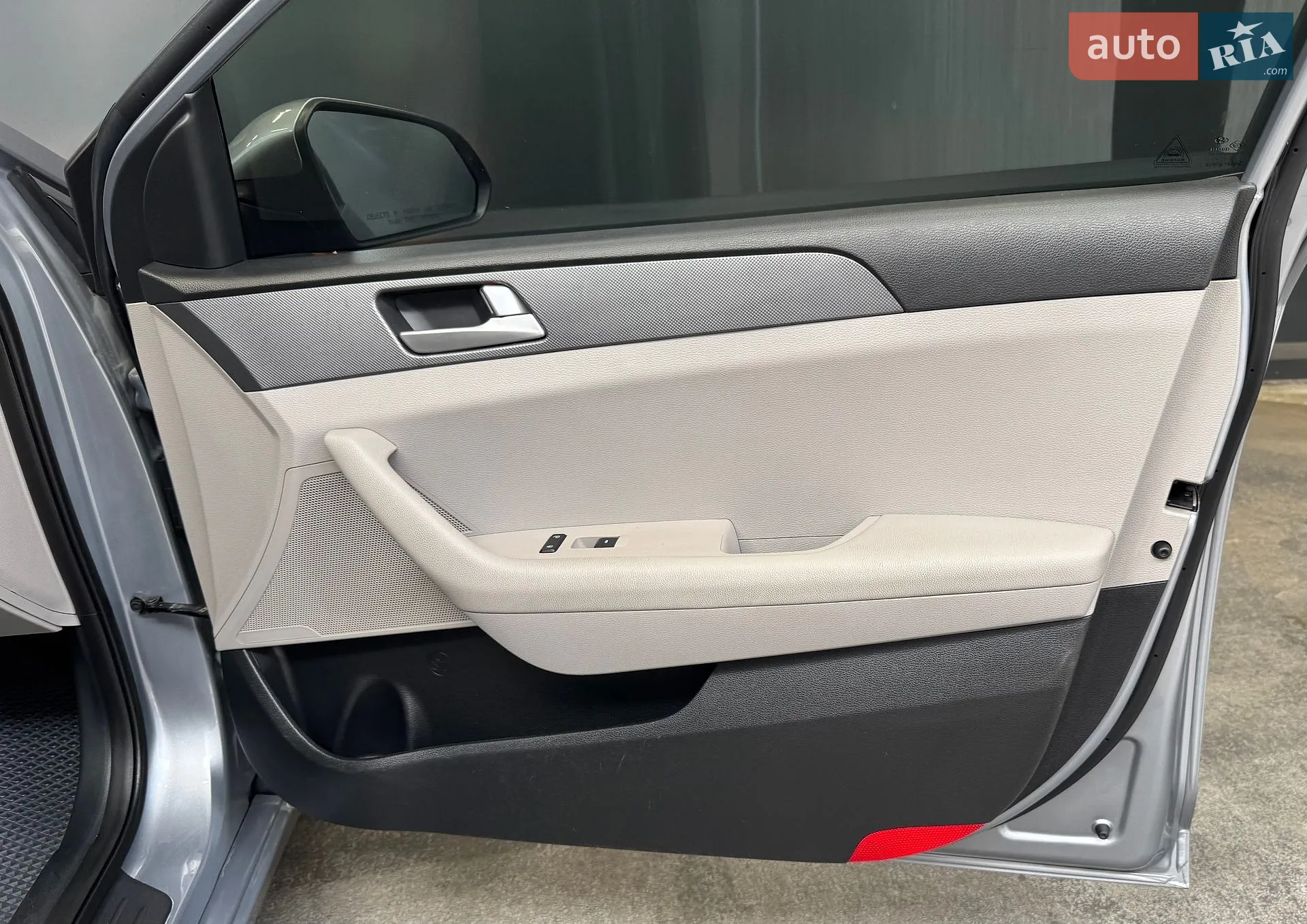 2015 Hyundai Sonata - мініатюра 32