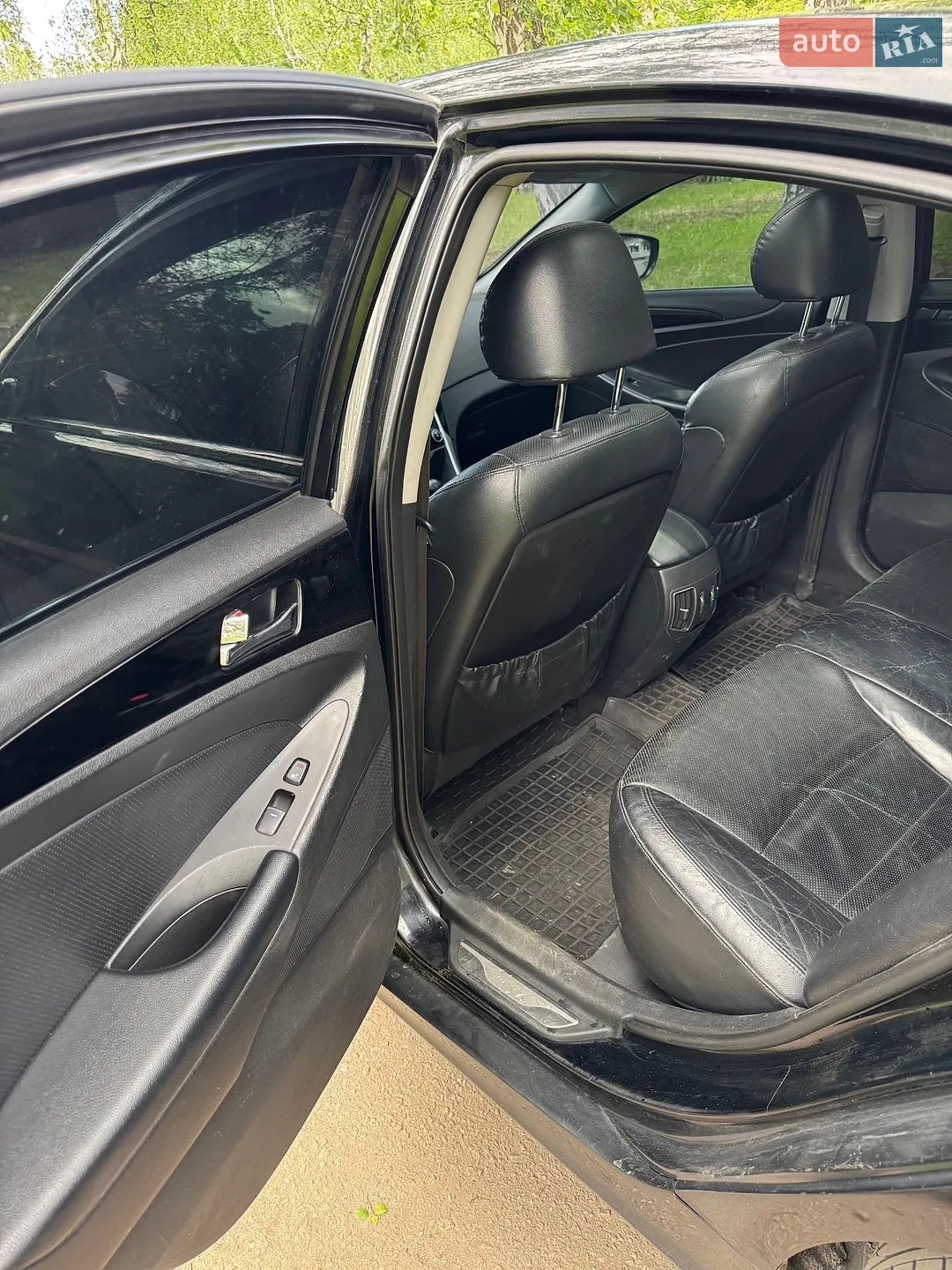 2010 Hyundai Sonata - мініатюра 19
