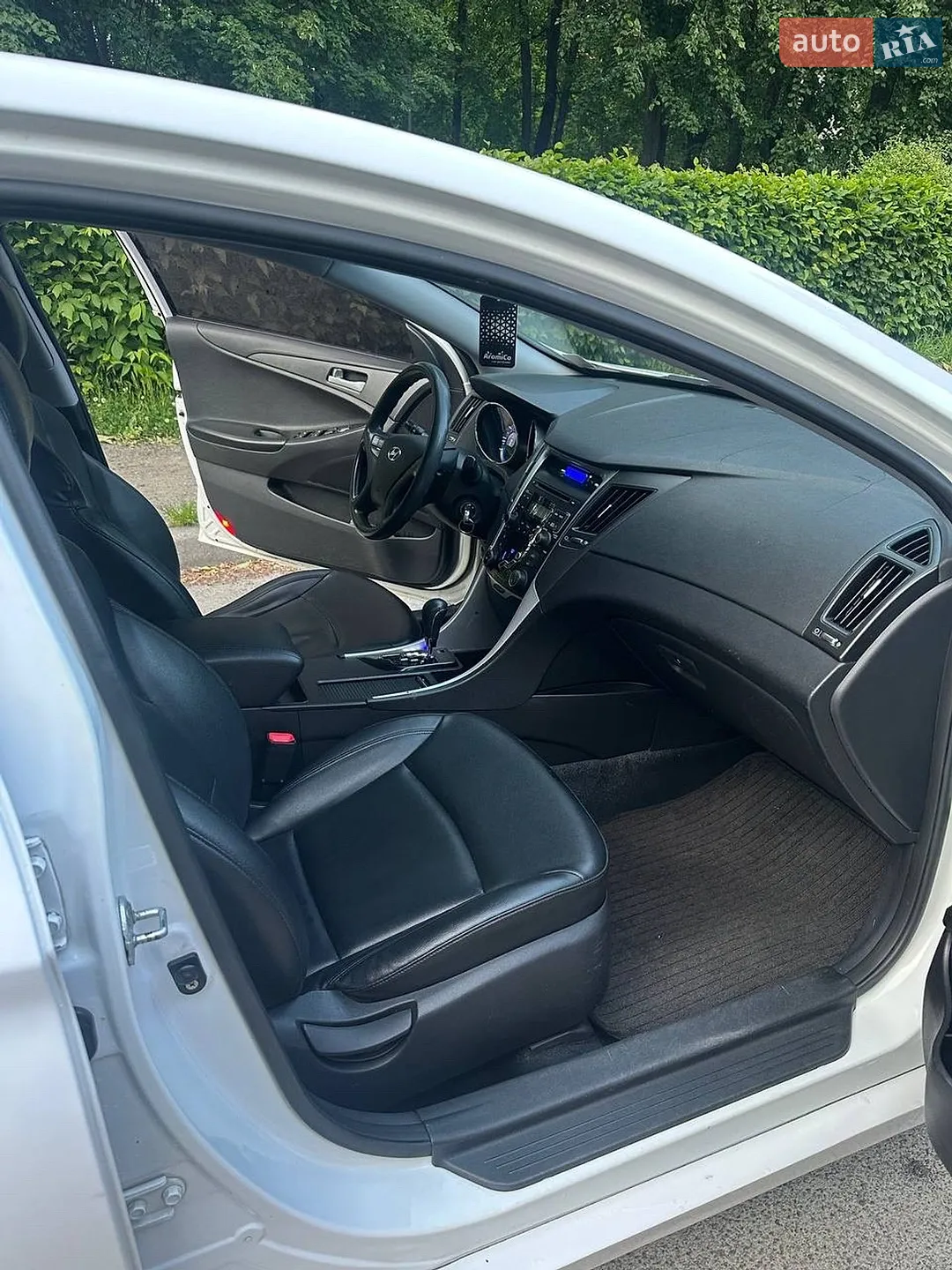 2011 Hyundai Sonata - мініатюра 16
