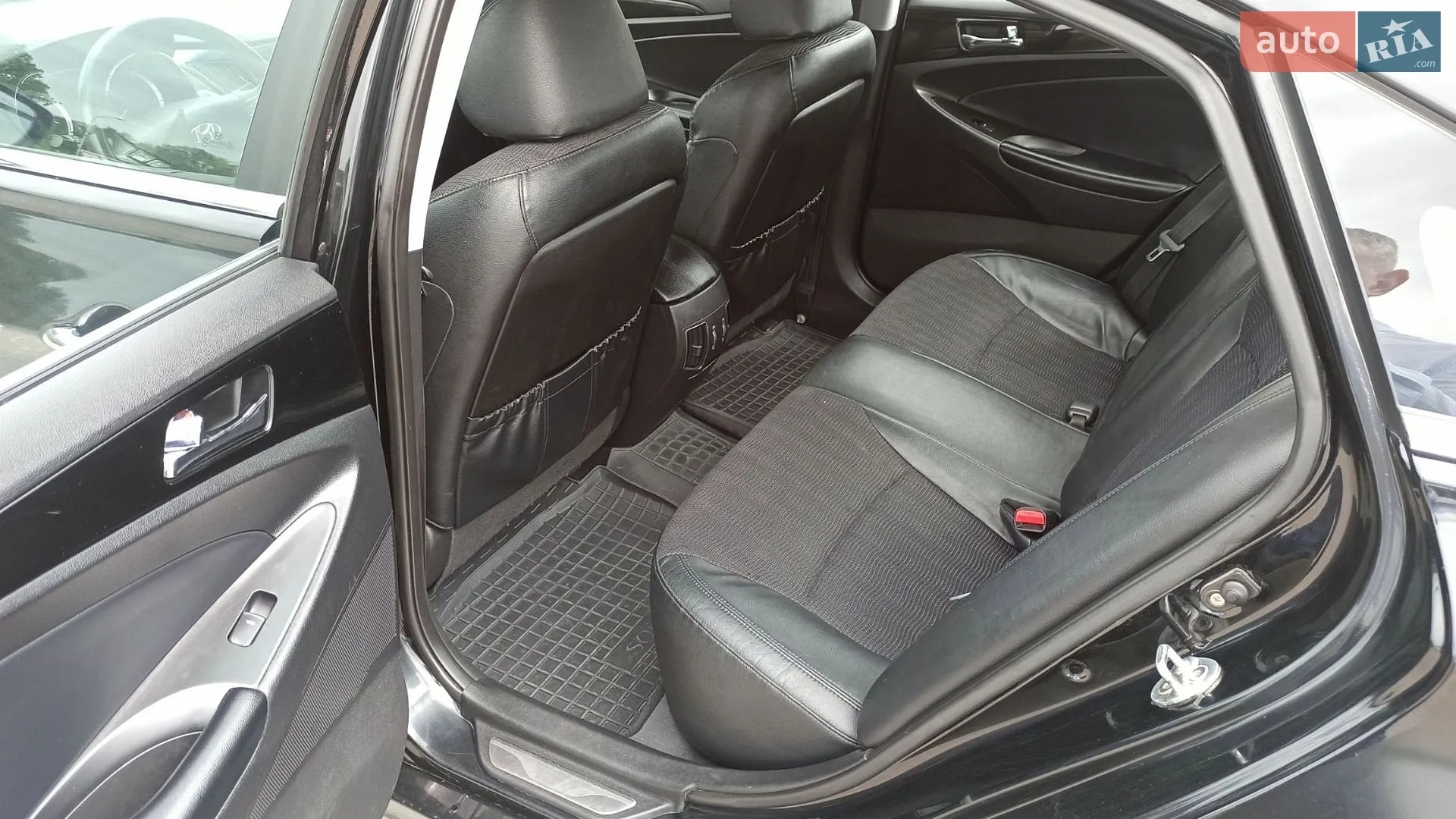 2011 Hyundai Sonata - мініатюра 6