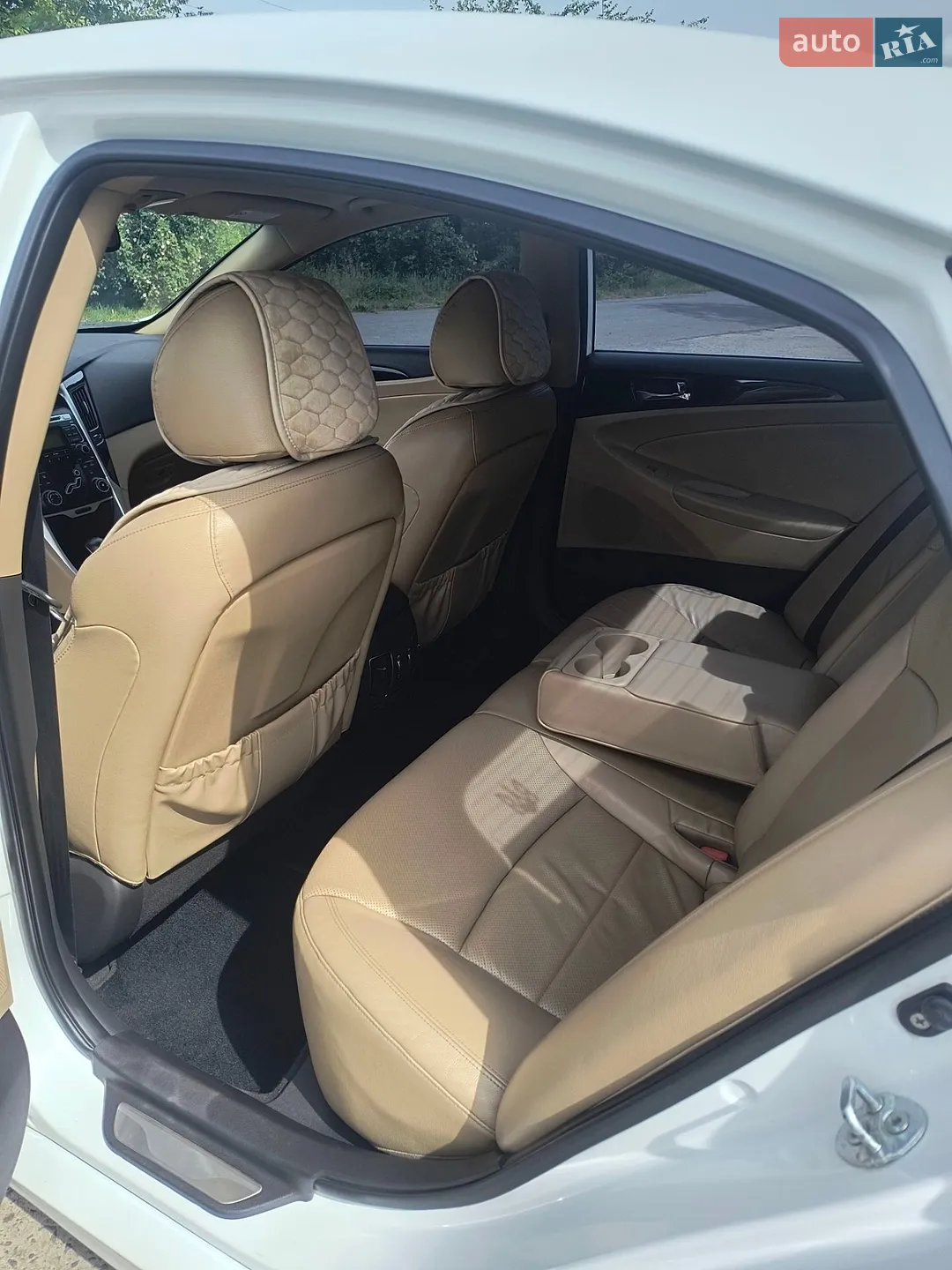 2011 Hyundai Sonata - мініатюра 8