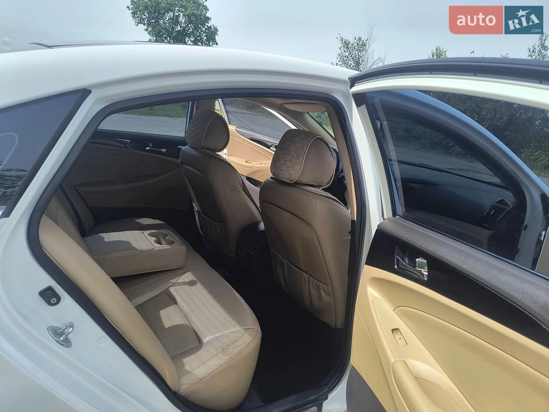 2011 Hyundai Sonata - мініатюра 11