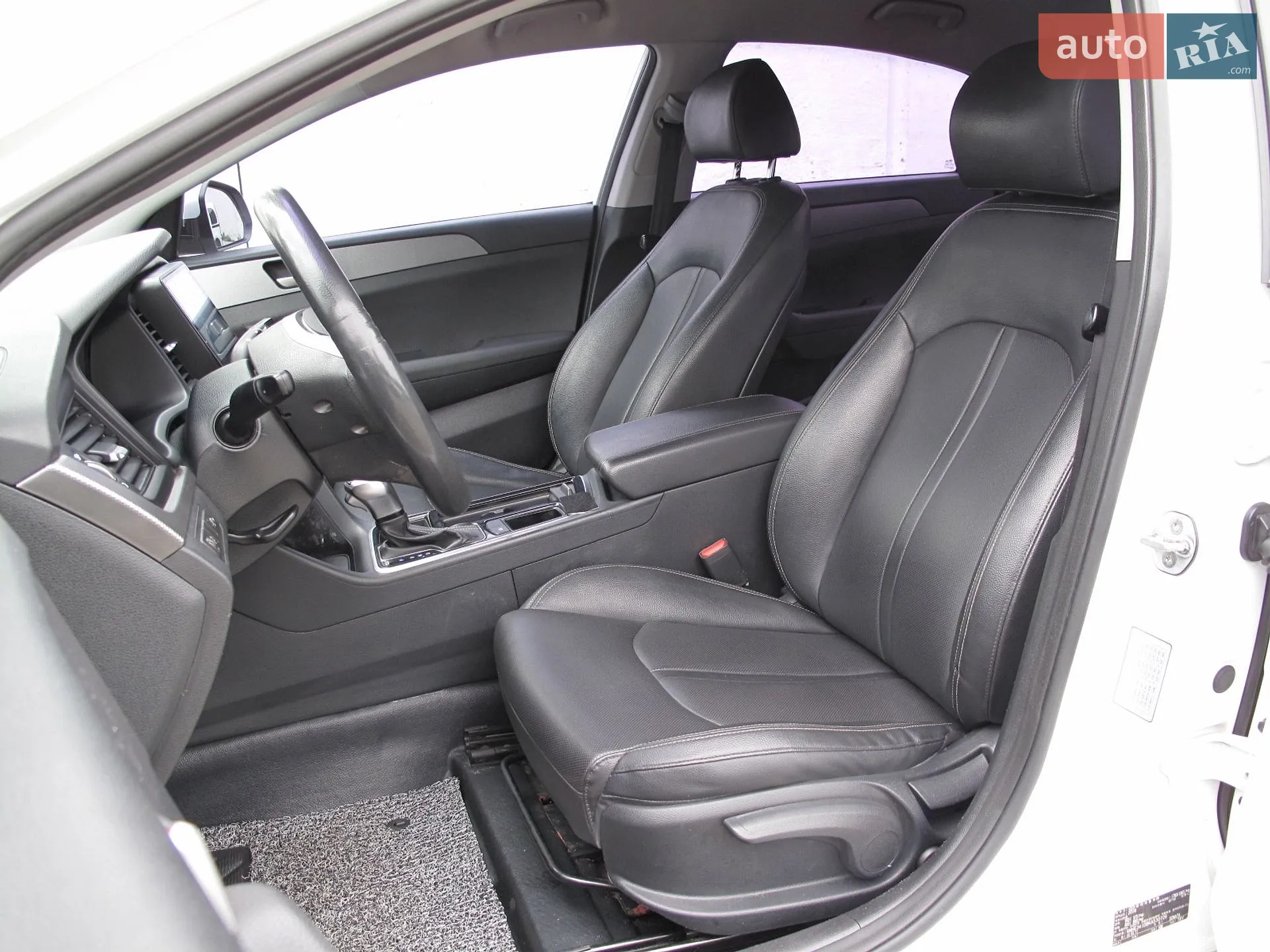 2018 Hyundai Sonata - мініатюра 25