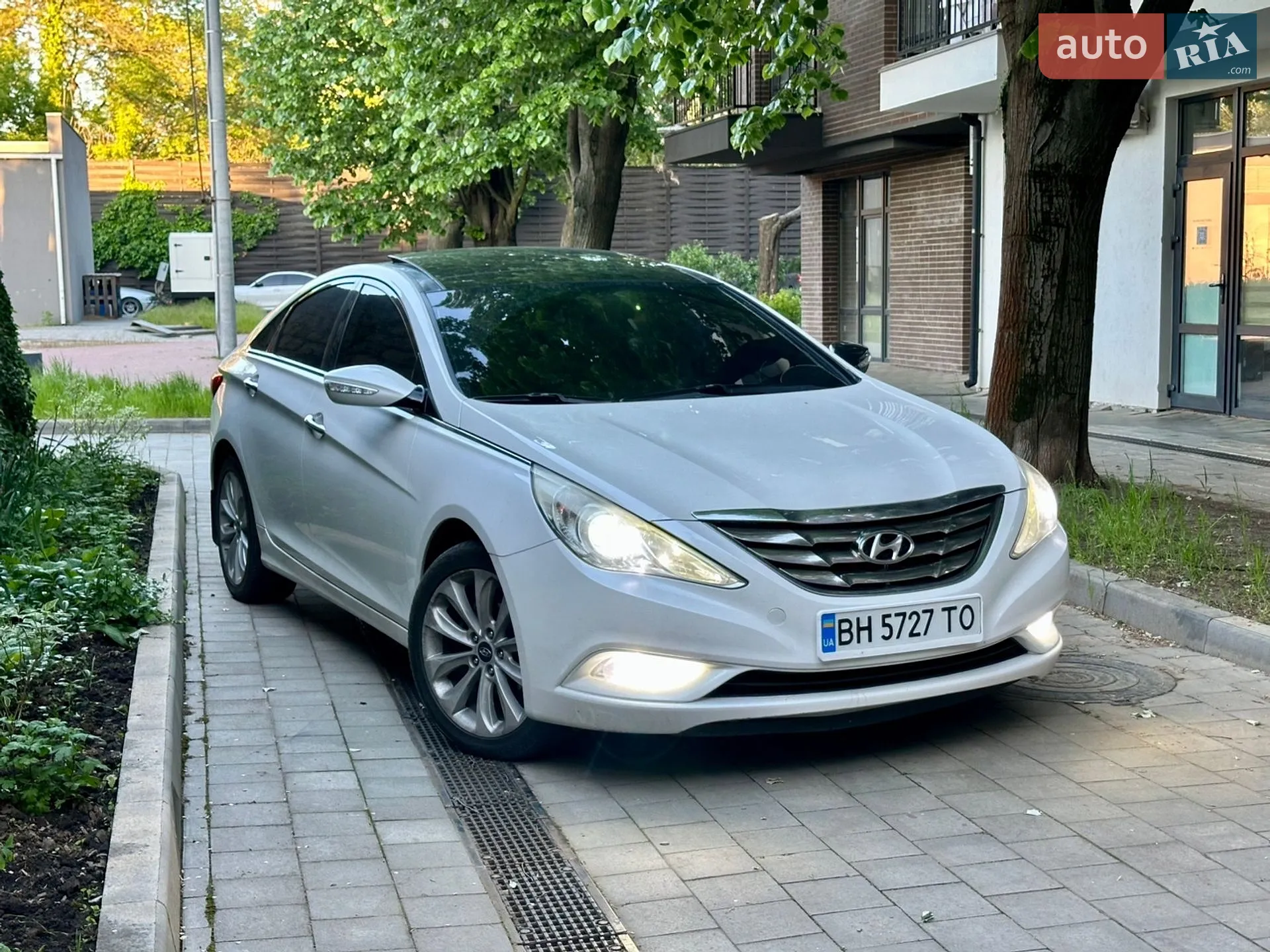 2011 Hyundai Sonata - мініатюра 7