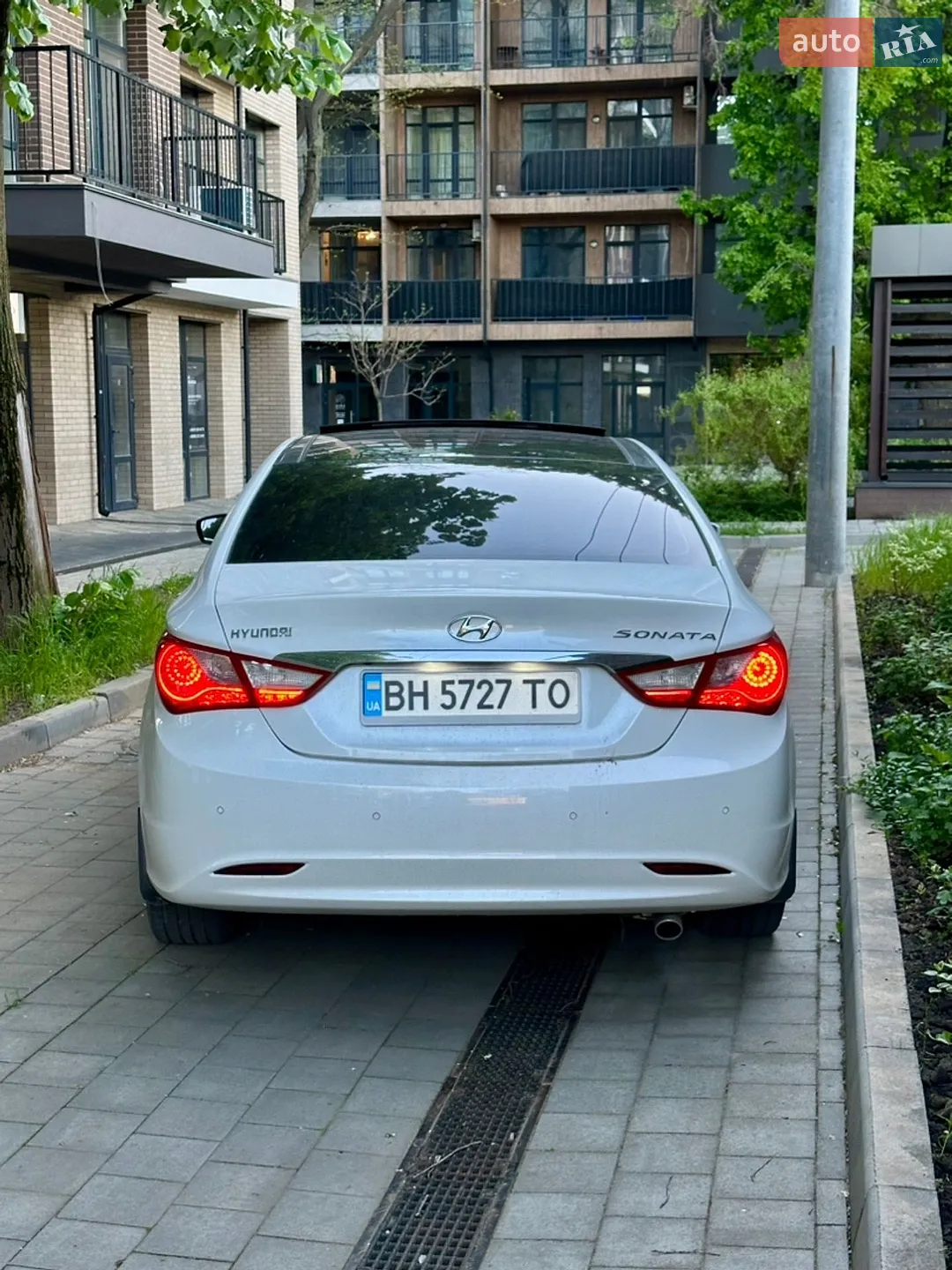 2011 Hyundai Sonata - мініатюра 14