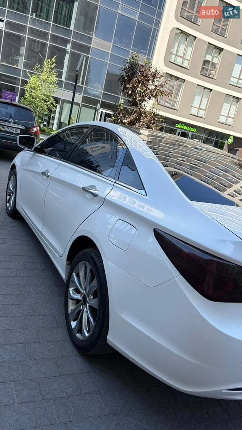 2011 Hyundai Sonata - мініатюра 3