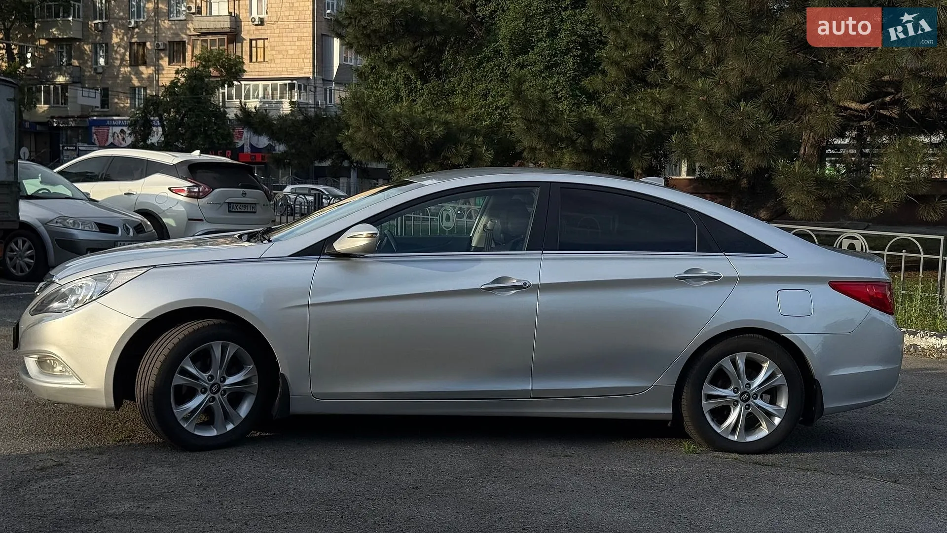2011 Hyundai Sonata - мініатюра 4