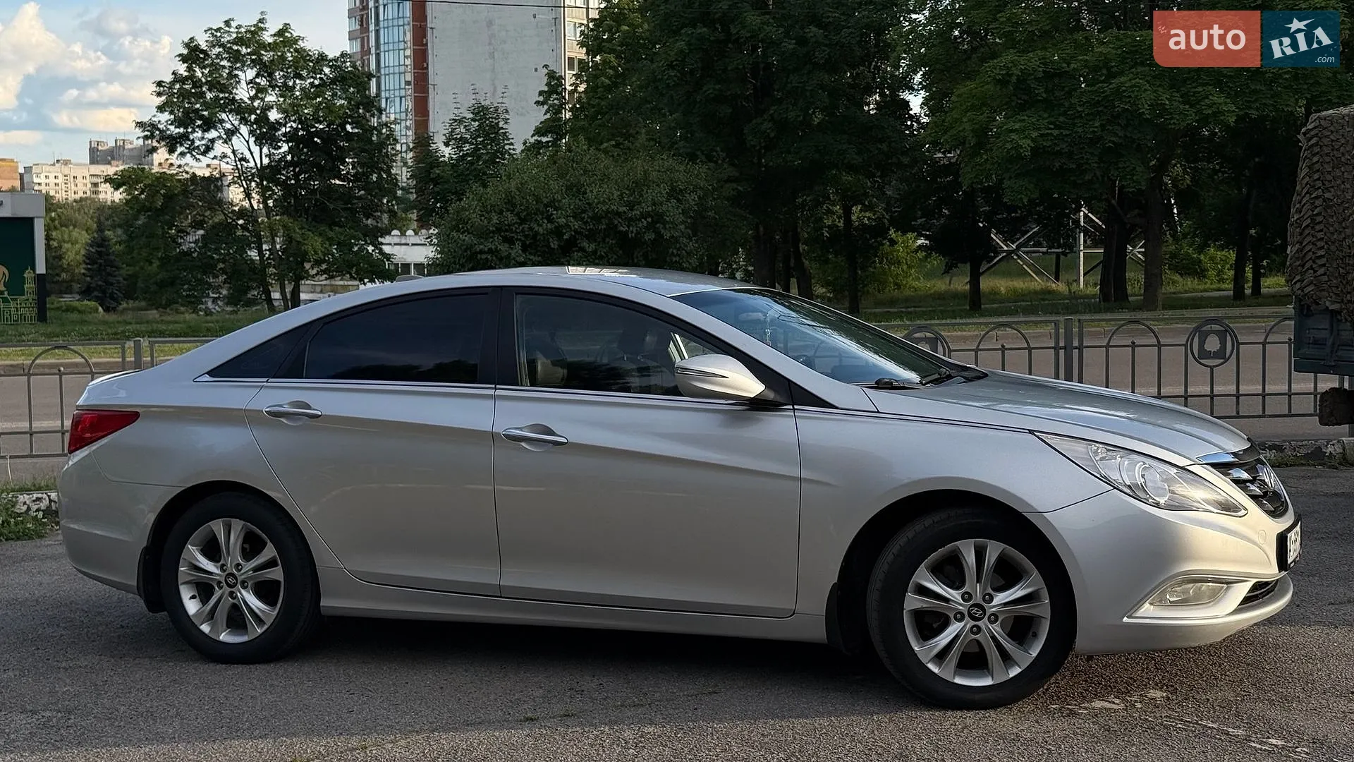 2011 Hyundai Sonata - мініатюра 5