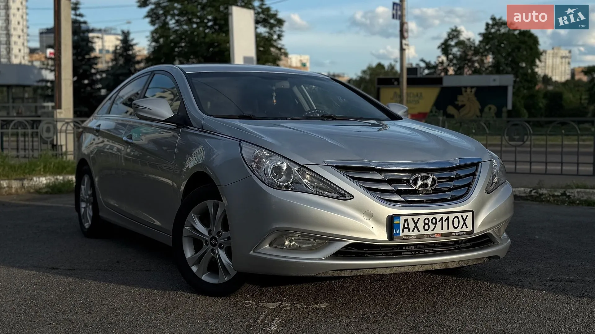 2011 Hyundai Sonata - мініатюра 2