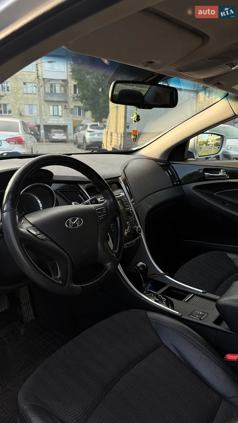 2011 Hyundai Sonata - мініатюра 8