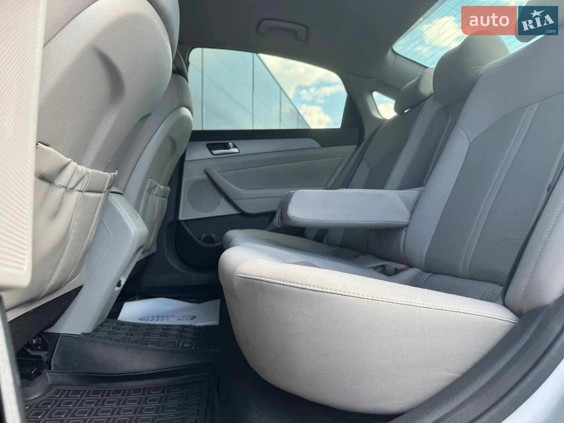 2015 Hyundai Sonata - мініатюра 31