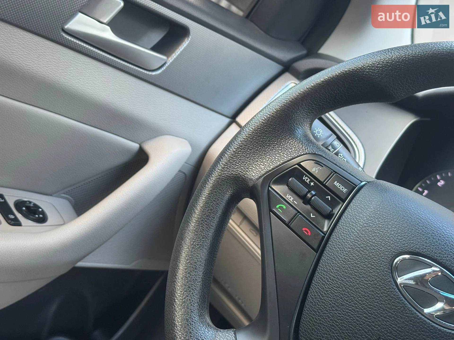 2015 Hyundai Sonata - мініатюра 44