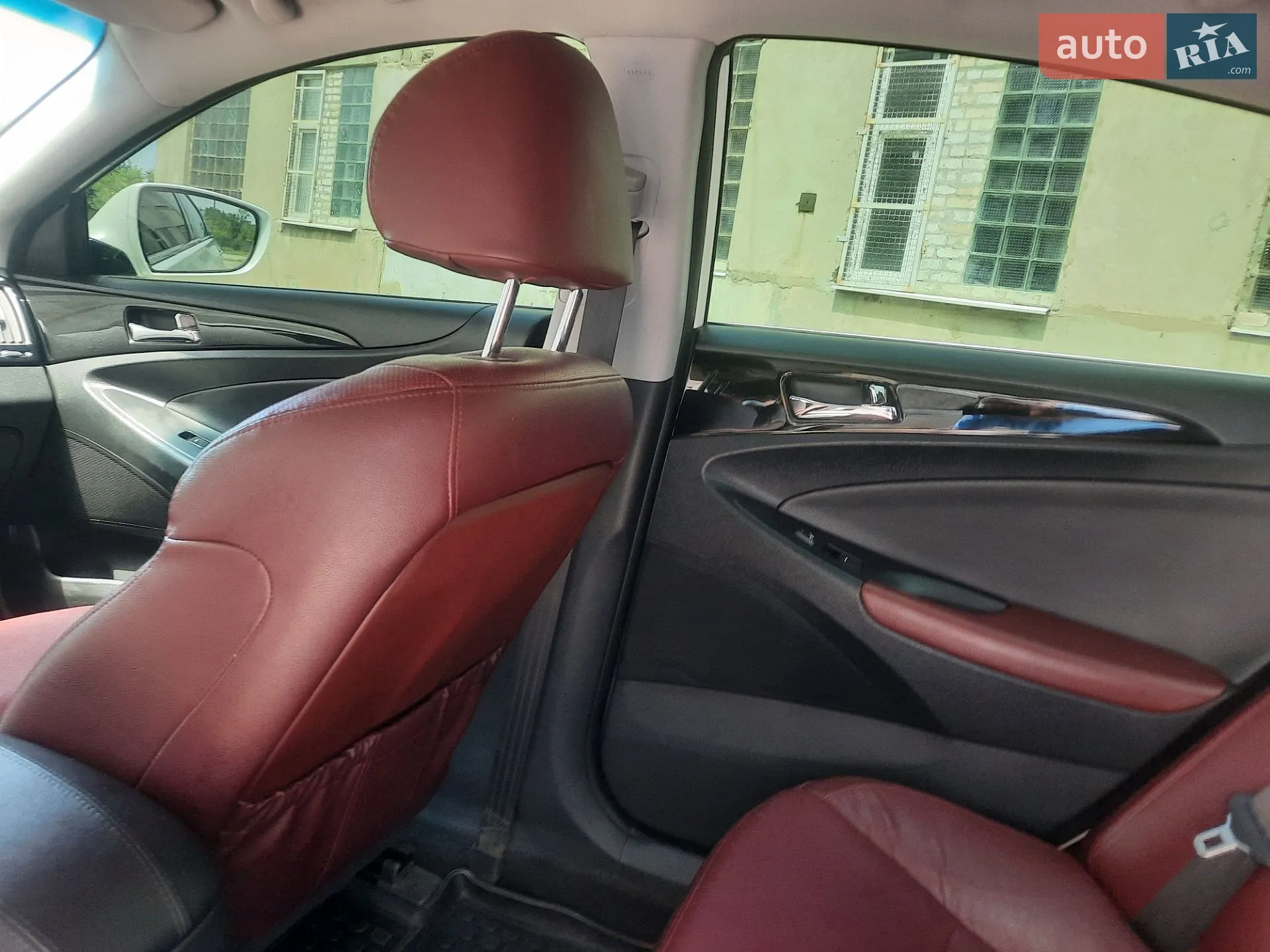 2012 Hyundai Sonata - мініатюра 32
