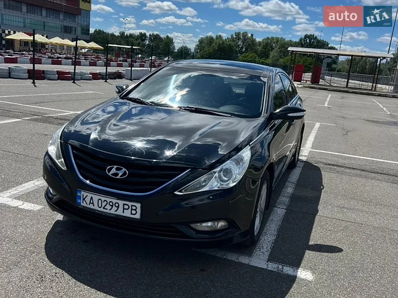 Hyundai Sonata 2010 VIN KMHEC41CBBA227259 фото оголошення 10 з 44