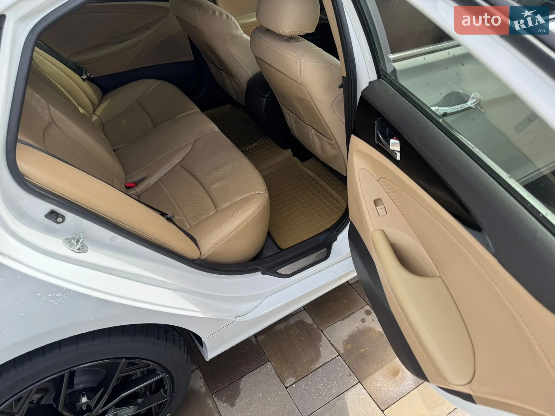 2011 Hyundai Sonata - мініатюра 39