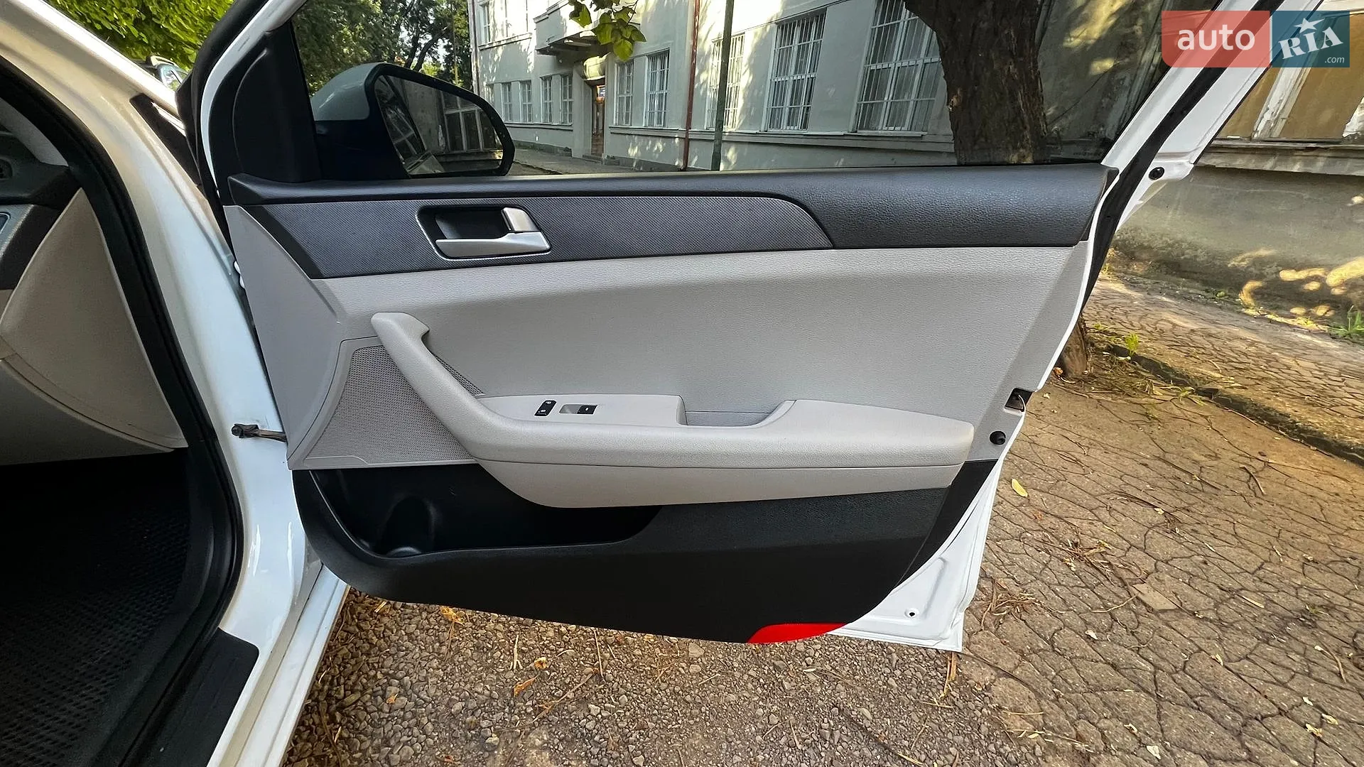 2016 Hyundai Sonata - мініатюра 25