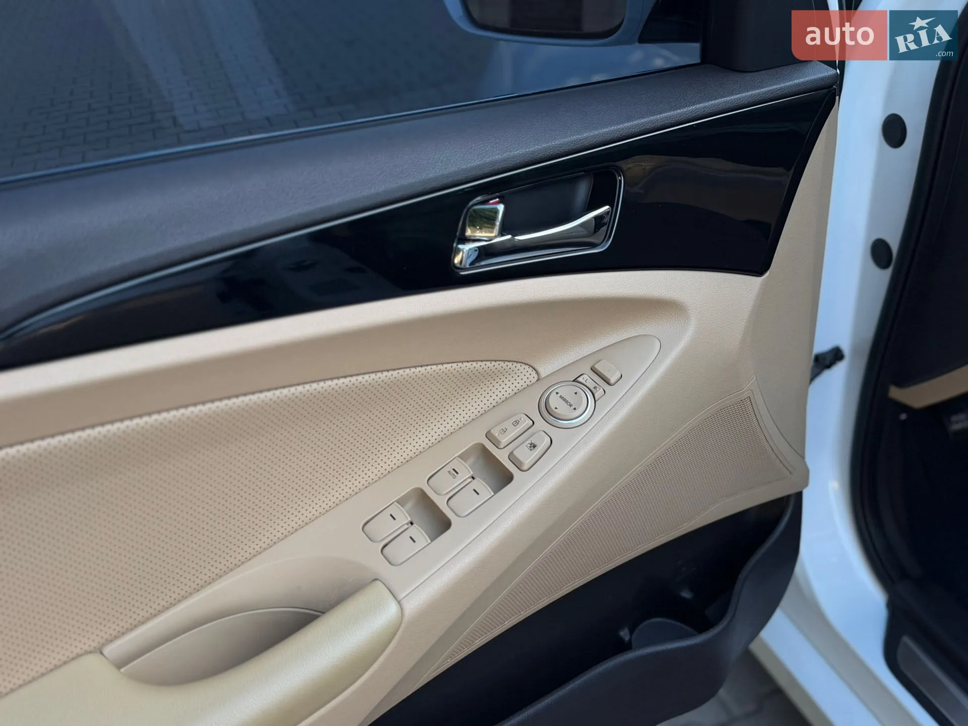 2010 Hyundai Sonata - мініатюра 45
