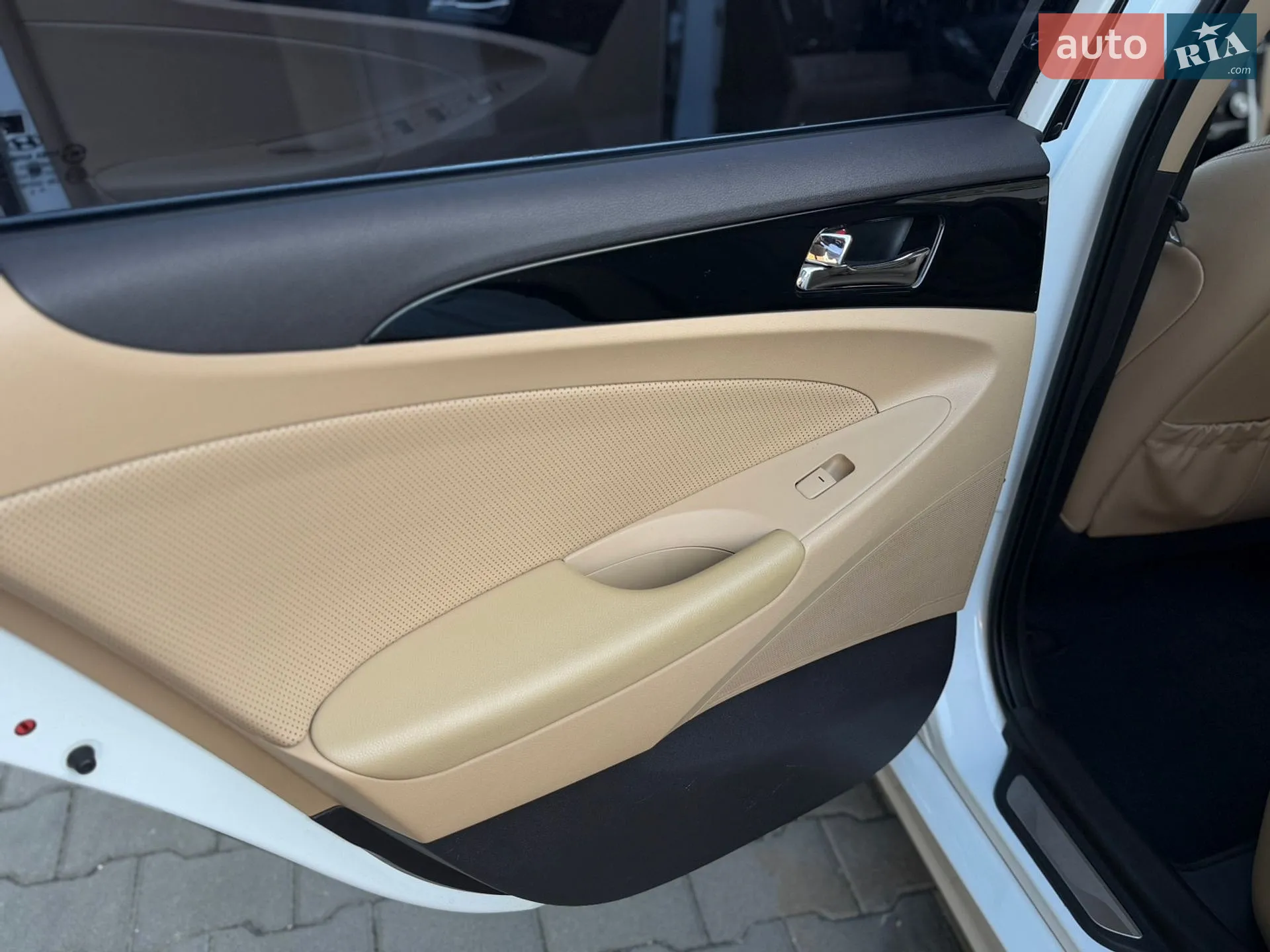 2010 Hyundai Sonata - мініатюра 54