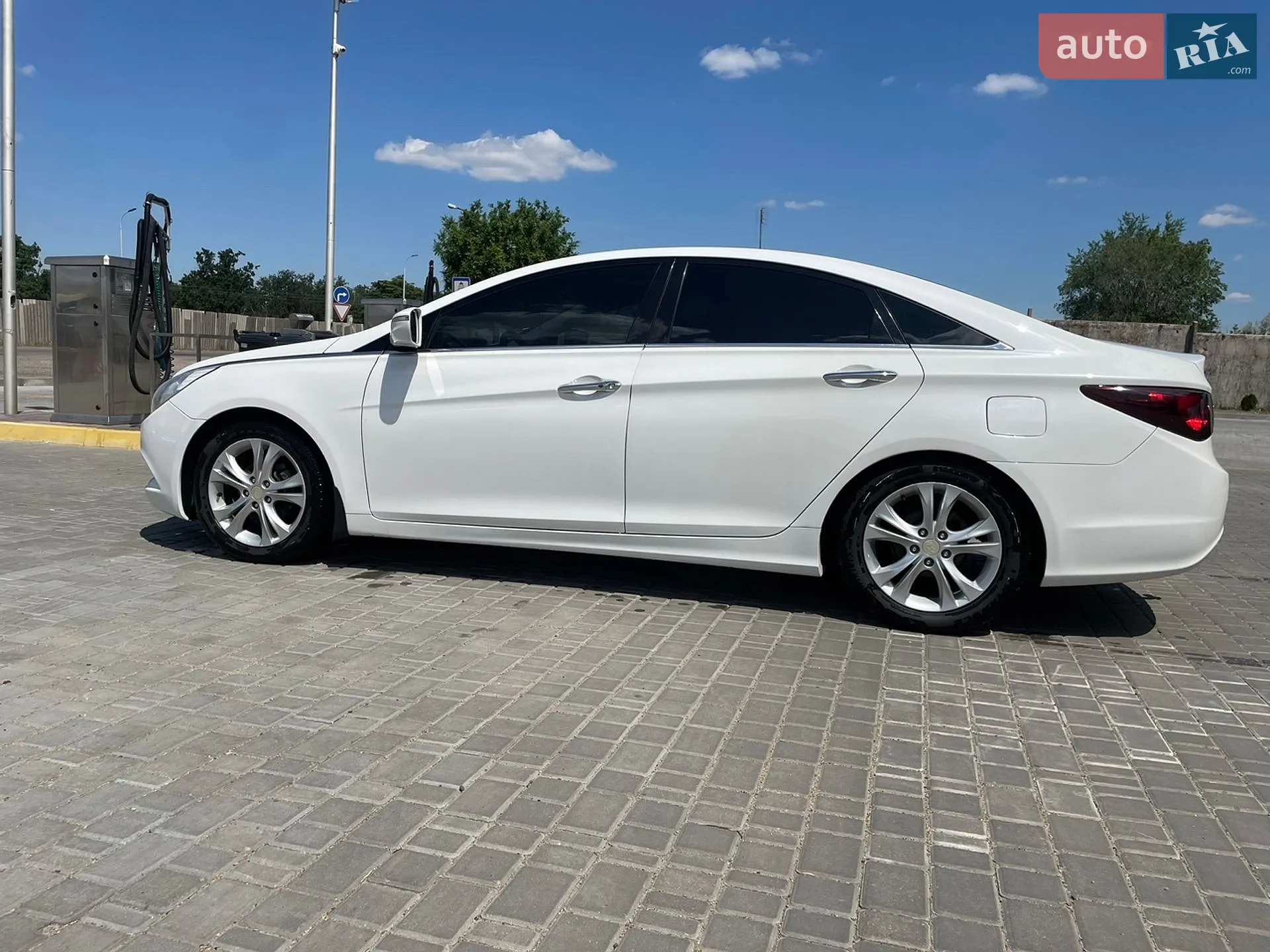 2010 Hyundai Sonata - мініатюра 6
