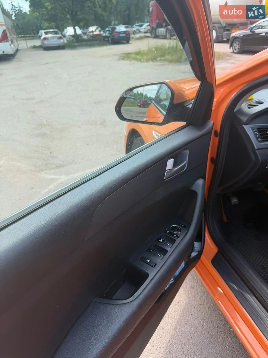 2017 Hyundai Sonata - мініатюра 21