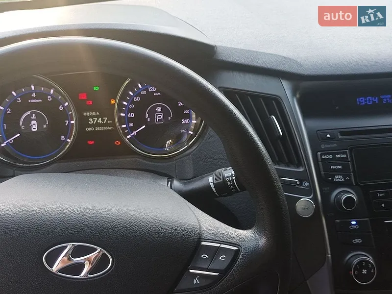 Hyundai Sonata 2013 VIN KMHEC41LBDA538917 фото оголошення 9 з 56