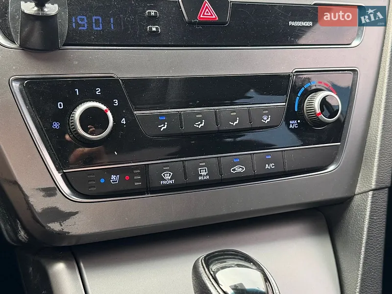 Hyundai Sonata 2016 VIN KMHE341DBGA224220 фото оголошення 18 з 64