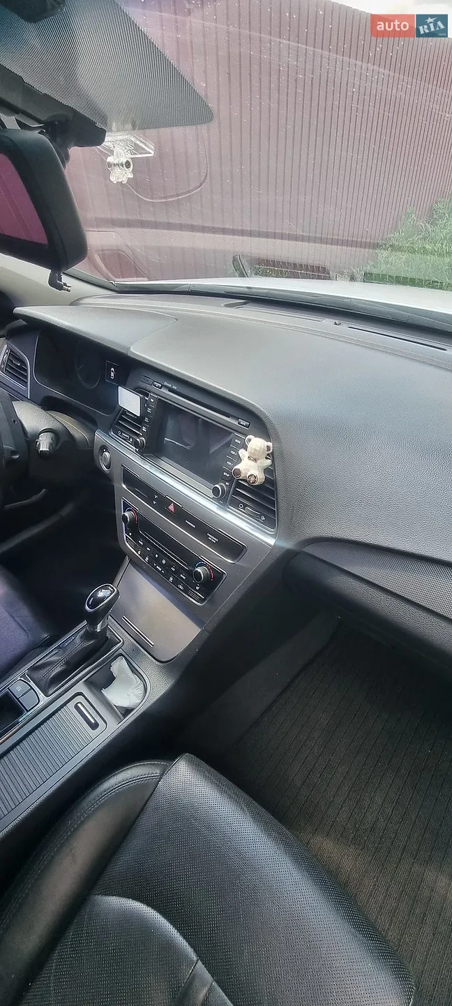 2017 Hyundai Sonata - мініатюра 9