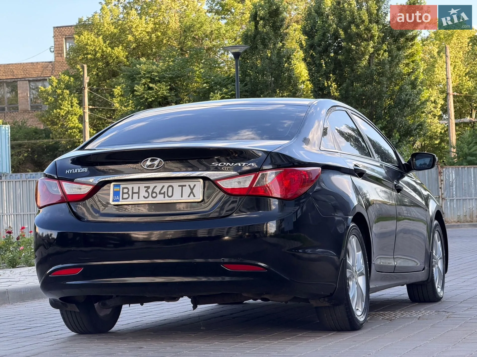 2010 Hyundai Sonata - мініатюра 9