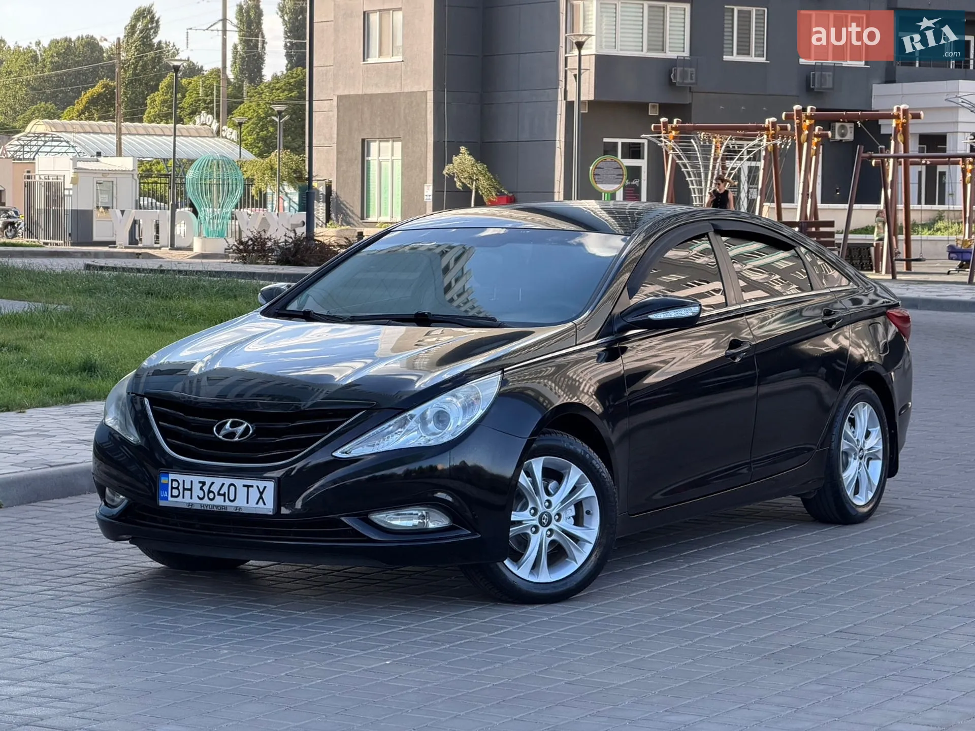 2010 Hyundai Sonata - мініатюра 14