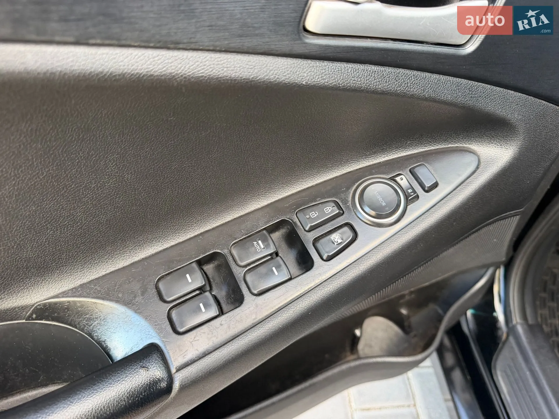 2010 Hyundai Sonata - мініатюра 38