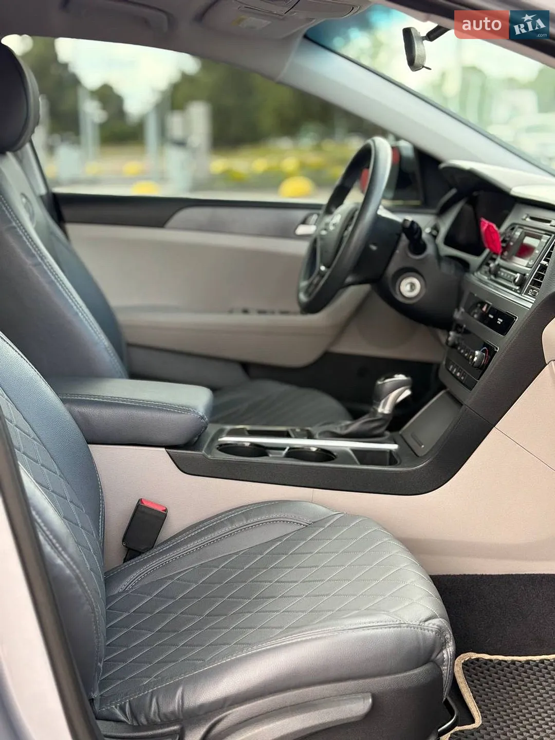 2016 Hyundai Sonata - мініатюра 27